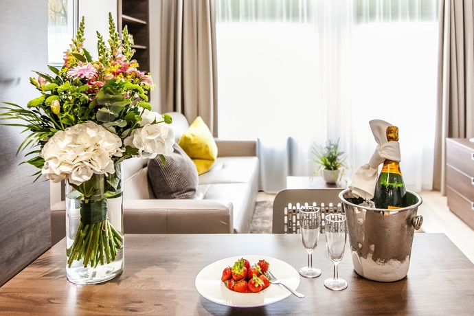 Imagen de los interiores del Hotel Hampton Suites Serviced Apartments. Foto 18