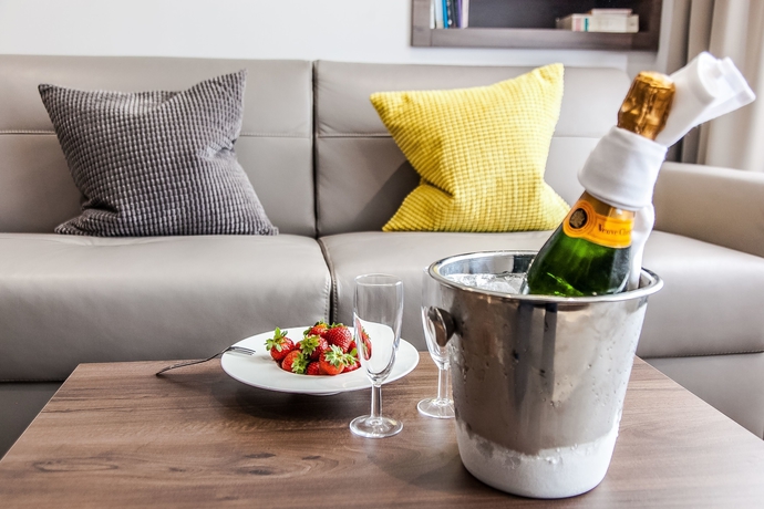 Imagen de los interiores del Hotel Hampton Suites Serviced Apartments. Foto 19