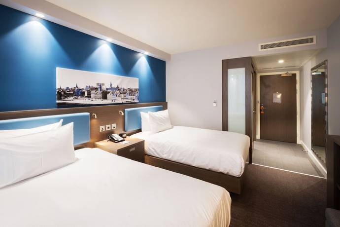 Imagen de la habitación del Hotel Hampton by Hilton Aberdeen Airport. Foto 2