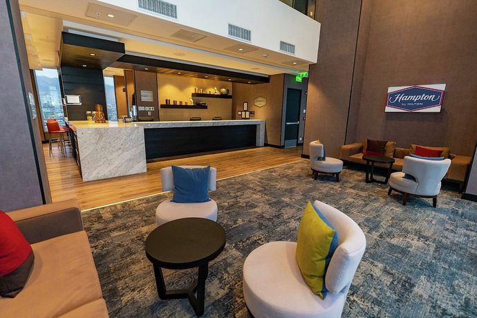 Imagen de los interiores del Hotel Hampton by Hilton Antofagasta. Foto 19