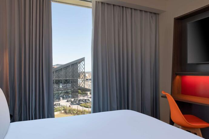 Imagen general del Hotel Hampton by Hilton Ashford International. Foto 27