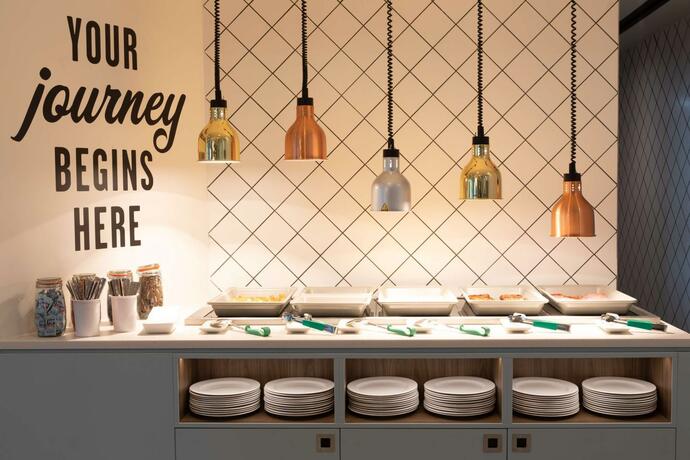 Imagen general del Hotel Hampton by Hilton Ashford International. Foto 41