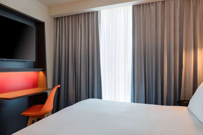 Imagen de la habitación del Hotel Hampton by Hilton Ashford International. Foto 2