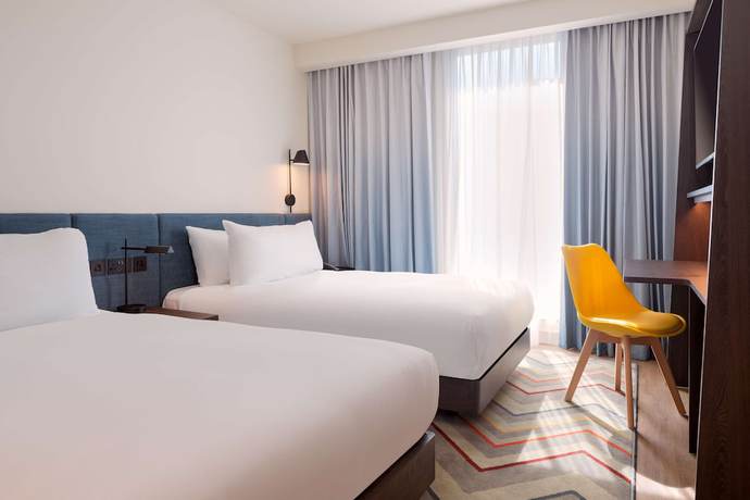 Imagen de la habitación del Hotel Hampton by Hilton Ashford International. Foto 6