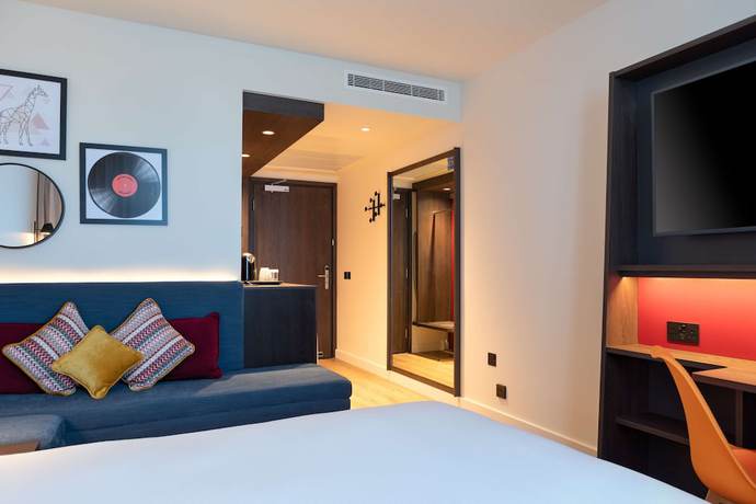 Imagen de la habitación del Hotel Hampton by Hilton Ashford International. Foto 12