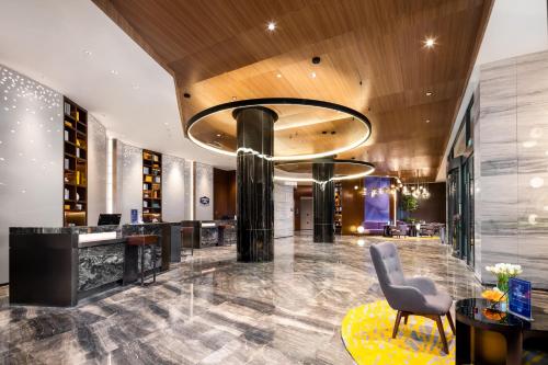 Imagen de los interiores del Hotel Hampton by Hilton Beijing West Railway Station Lize Business District. Foto 8