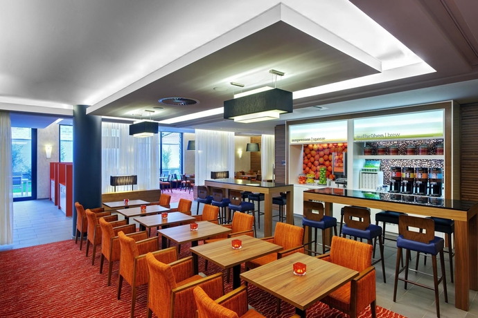 Imagen del bar/restaurante del Hotel Hampton by Hilton Berlin City West. Foto 4