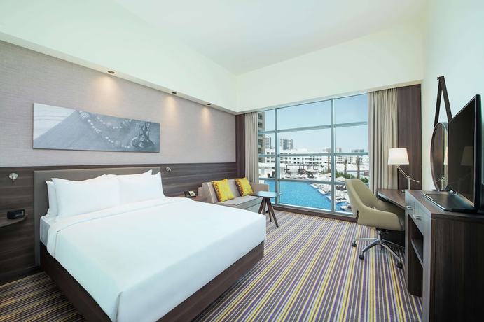 Imagen de la habitación del Hotel Hampton by Hilton Dubai Airport. Foto 8