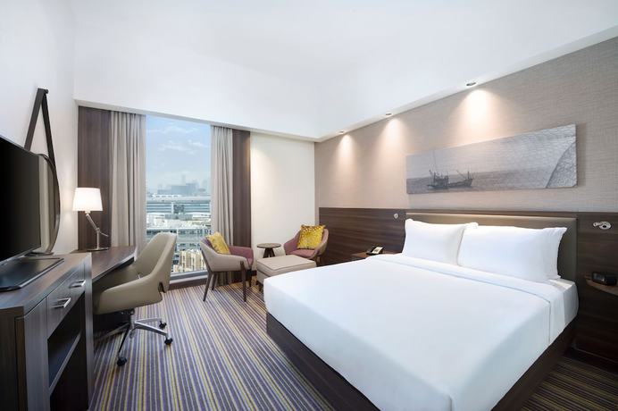 Imagen de la habitación del Hotel Hampton by Hilton Dubai Airport. Foto 12