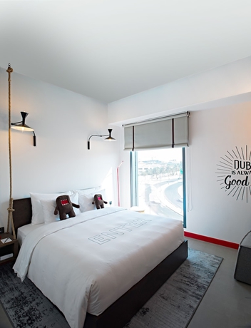 Imagen de la habitación del Hotel Hampton by Hilton Dubai Al Seef. Foto 12