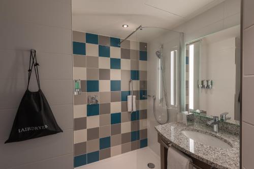 Imagen de la habitación del Hotel Hampton by Hilton Düsseldorf City Centre, Dusseldorf. Foto 20