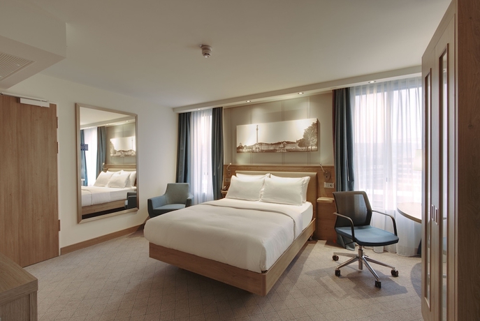 Imagen de la habitación del Hotel Hampton by Hilton D&uuml;sseldorf City Centre. Foto 7