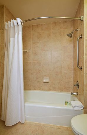 Imagen de los interiores del Hotel Hampton by Hilton Encinitas-Cardiff Beach Area. Foto 8