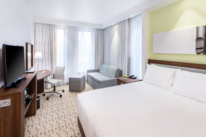 Imagen de la habitación del Hotel Hampton by Hilton Gdansk Oliwa. Foto 7