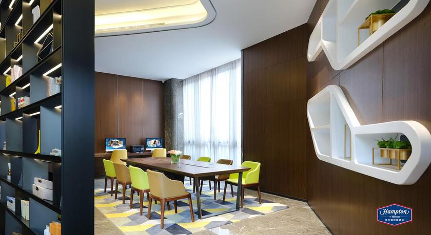 Imagen de los interiores del Hotel Hampton by Hilton Guangzhou Dongxiaonan. Foto 10