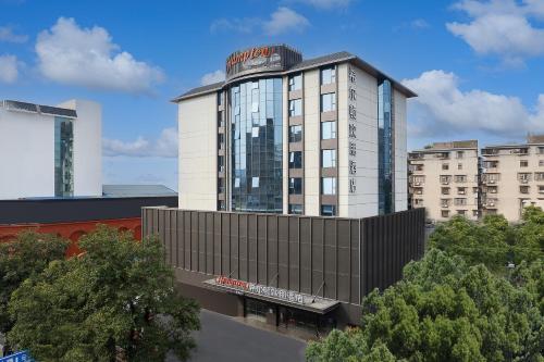 Imagen general del Hotel Hampton by Hilton Guangzhou Railway Station. Foto 9
