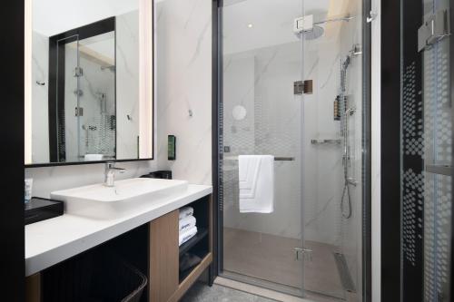 Imagen general del Hotel Hampton by Hilton Guangzhou Renhe Baiyun Airport-Free Shuttle Bus During The Canton Fair. Foto 8