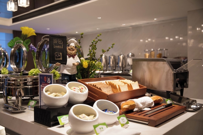 Imagen del bar/restaurante del Hotel Hampton by Hilton Jingdezhen Fuliang. Foto 2