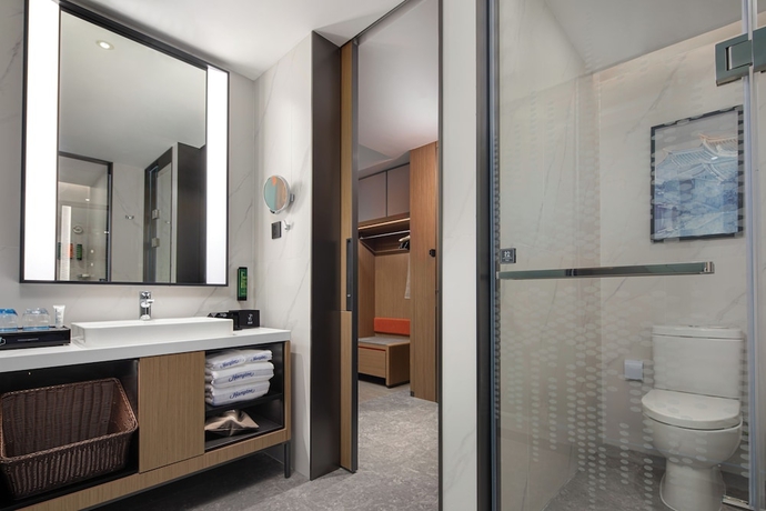 Imagen de la habitación del Hotel Hampton by Hilton Jinjiang Airport. Foto 13