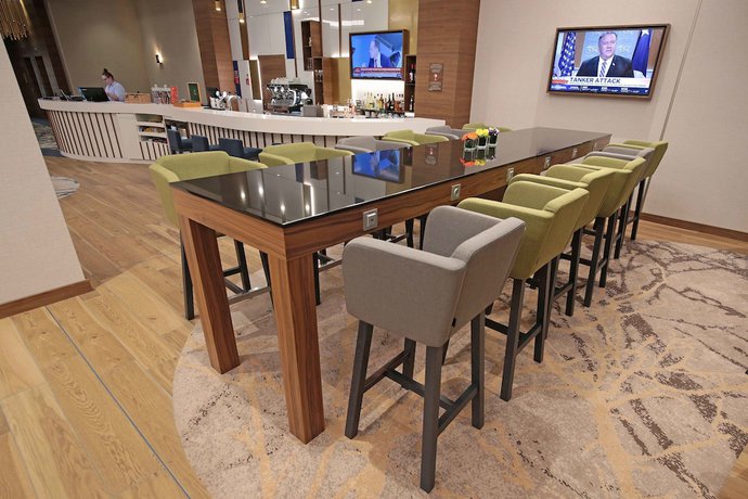 Imagen de los interiores del Hotel Hampton by Hilton Kalisz. Foto 17