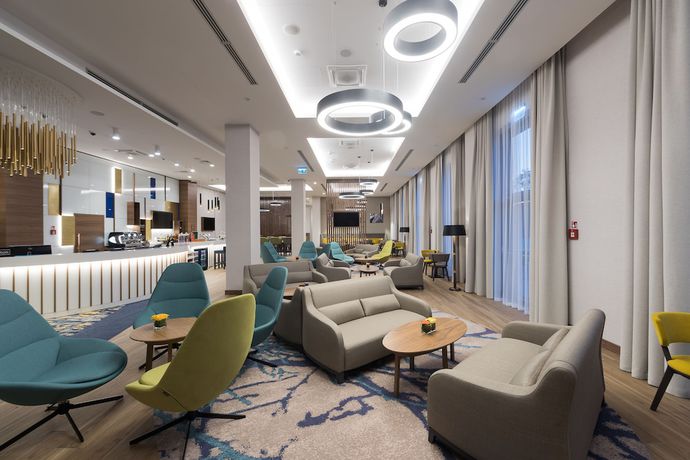 Imagen de los interiores del Hotel Hampton by Hilton Kalisz. Foto 18