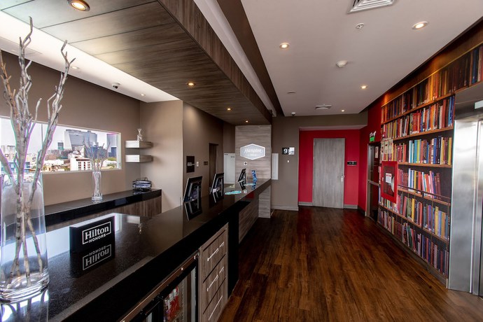 Imagen de los interiores del Hotel Hampton by Hilton Lima San Isidro. Foto 18