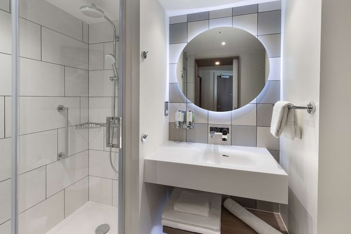 Imagen de la habitación del Hotel Hampton by Hilton London Ealing. Foto 2
