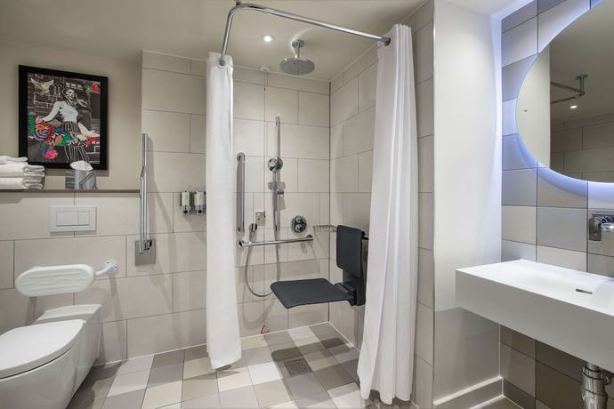 Imagen de la habitación del Hotel Hampton by Hilton London Ealing. Foto 7