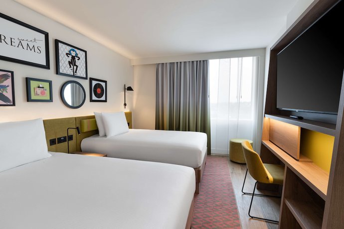 Imagen de la habitación del Hotel Hampton by Hilton London Ealing. Foto 9