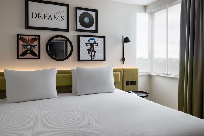 Imagen de la habitación del Hotel Hampton by Hilton London Ealing. Foto 12