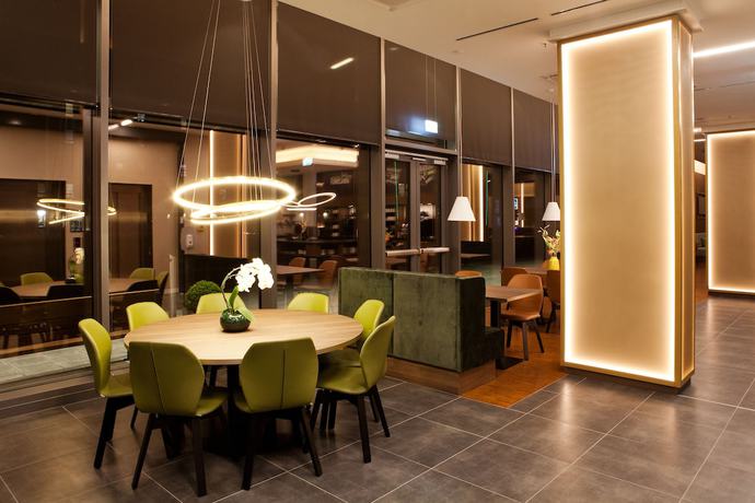 Imagen de los interiores del Hotel Hampton by Hilton Munich City Center East. Foto 19