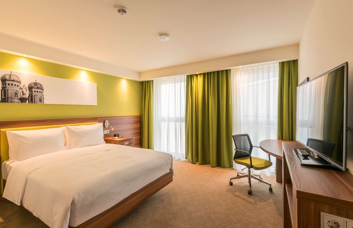 Imagen de la habitación del Hotel Hampton by Hilton Munich City West. Foto 6