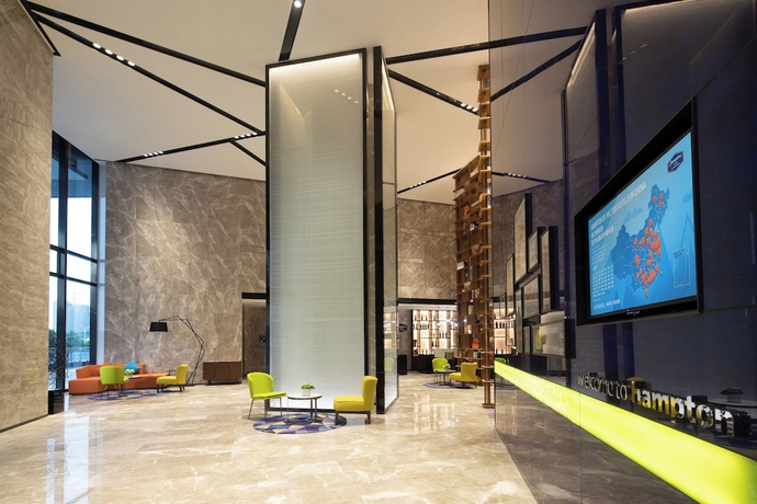 Imagen de los interiores del Hotel Hampton by Hilton Nanning East Station. Foto 10