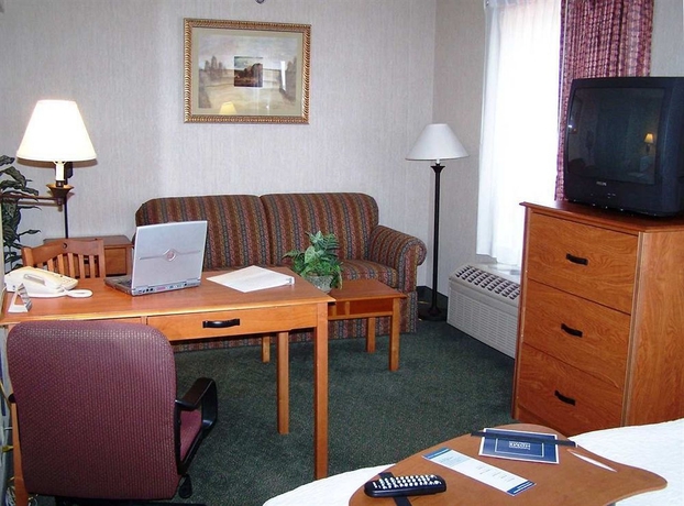 Imagen de los interiores del Hotel Hampton by Hilton Saltillo. Foto 16