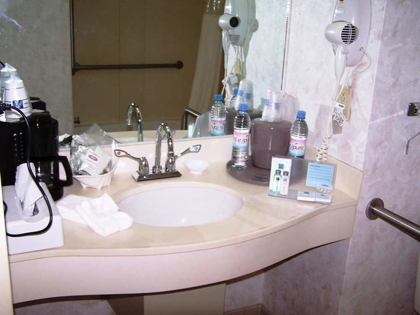Imagen de la habitación del Hotel Hampton by Hilton Saltillo. Foto 10