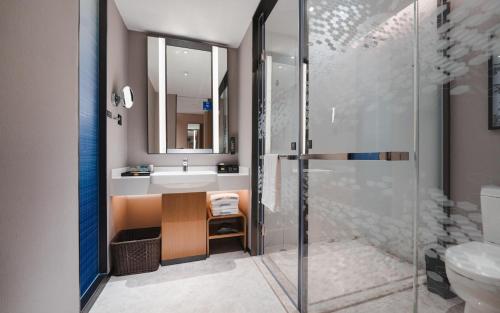 Imagen general del Hotel Hampton by Hilton Shenzhen Yuanshan. Foto 2