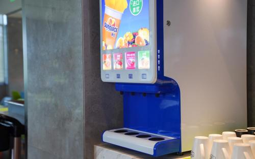 Imagen general del Hotel Hampton by Hilton Shenzhen Yuanshan. Foto 3