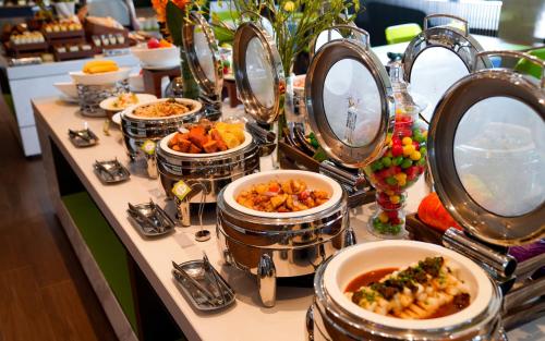 Imagen general del Hotel Hampton by Hilton Shenzhen Yuanshan. Foto 9