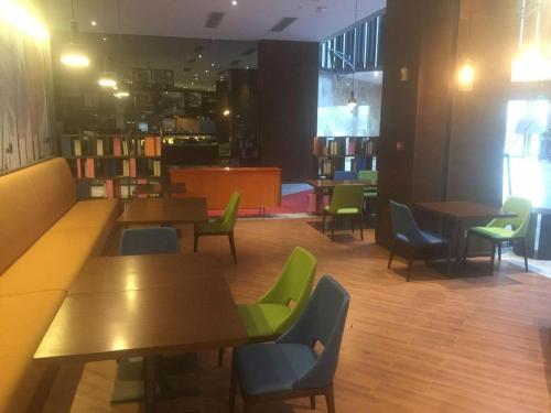 Imagen general del Hotel Hampton by Hilton Shunde Longjiang. Foto 1