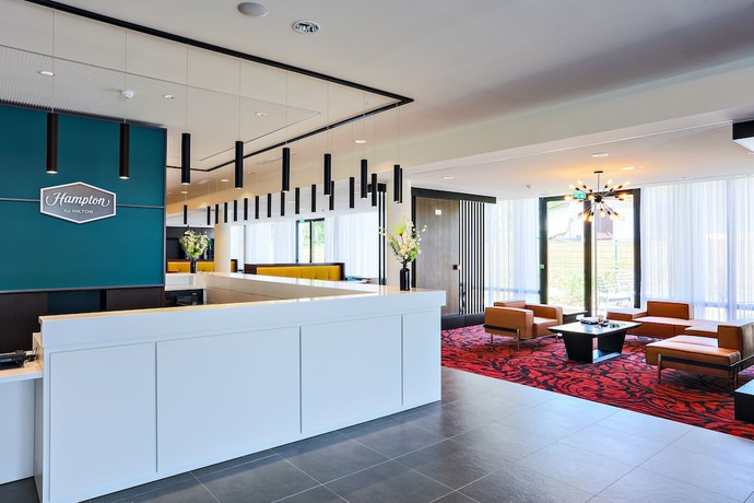 Imagen de los interiores del Hotel Hampton by Hilton Toulouse Airport. Foto 14