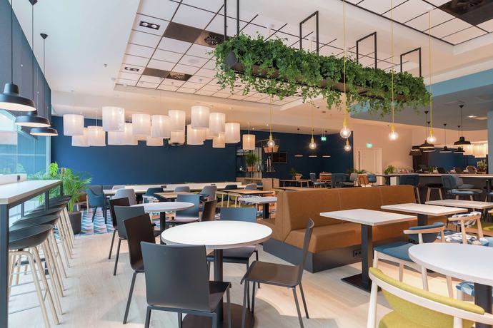 Imagen de los interiores del Hotel Hampton by Hilton Utrecht Central Station. Foto 19