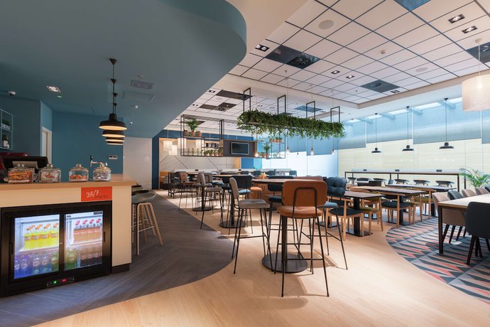 Imagen de los interiores del Hotel Hampton by Hilton Utrecht Central Station. Foto 20