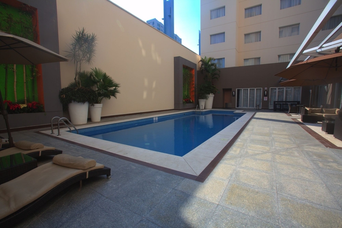 Imagen de la piscina del Hotel Hampton by Hilton Veracruz Boca Del Rio. Foto 15
