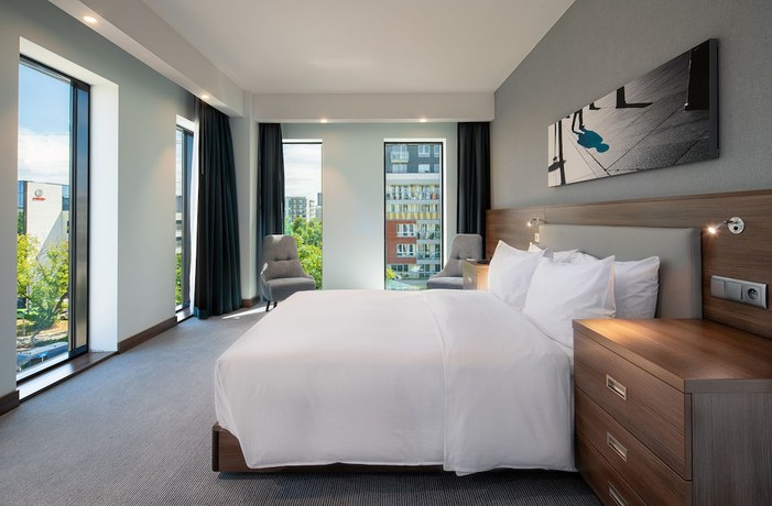 Imagen de la habitación del Hotel Hampton by Hilton Warsaw Mokotow. Foto 2