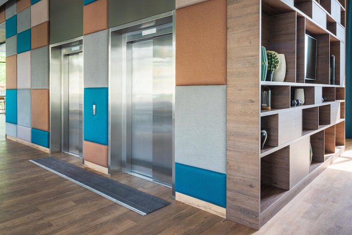 Imagen de los interiores del Hotel Hampton by Hilton Warsaw Mokotow. Foto 18