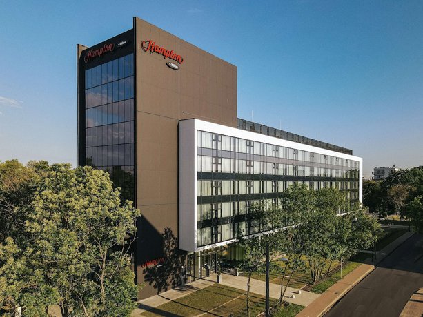 Imagen general del Hotel Hampton by Hilton Warsaw Reduta. Foto 1