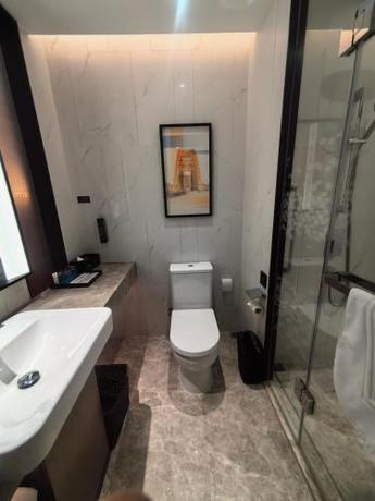 Imagen de la habitación del Hotel Hampton by Hilton Wuhan Zhongnan. Foto 18