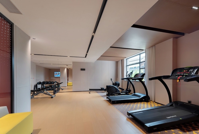 Imagen de los interiores del Hotel Hampton by Hilton Zhangjiajie National Forest Park. Foto 12