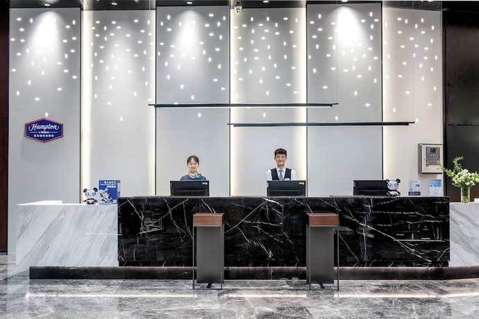 Imagen de los interiores del Hotel Hampton by Hilton Zhangjiajie Tianmen Mountain. Foto 10