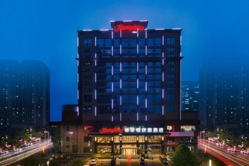 Imagen general del Hotel Hampton by Hilton Zhengzhou High-Tech Zone. Foto 3
